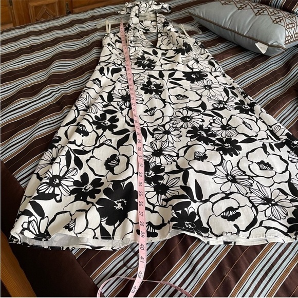 A.P.N.Y. Cotton Halter Dress Backless Black and White Floral - Picture 8 of 8